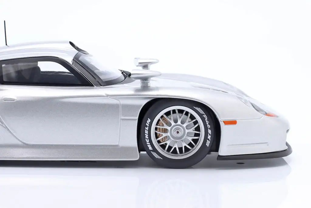 18Werk83 Porsche 911 GT1 civiel 3 18Werk83 Porsche 911 GT1 civiel 3