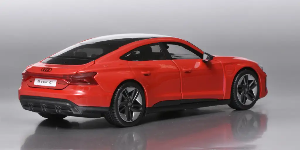 24maisto Audi RS e tron GT 2022 2 24maisto Audi RS e tron GT 2022 2