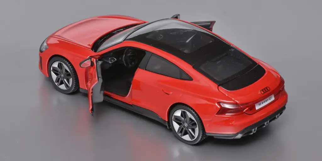 24maisto Audi RS e tron GT 2022 3 24maisto Audi RS e tron GT 2022 3