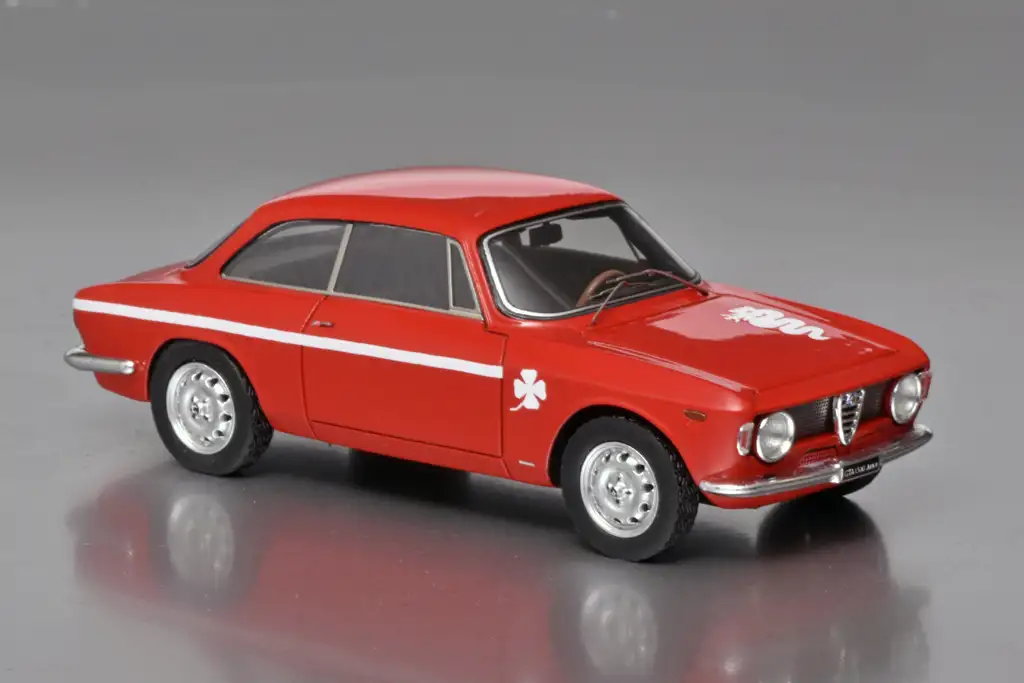 43Schuco ProR Alfa Romeo GTA 1965 1