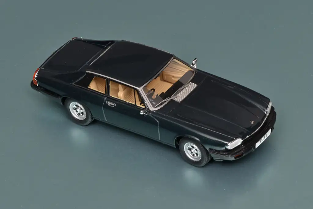 43matrix Jaguar XJ S 1975 3