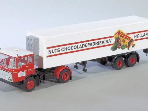 INT.Brekina 87.DAF 2600 Nuts