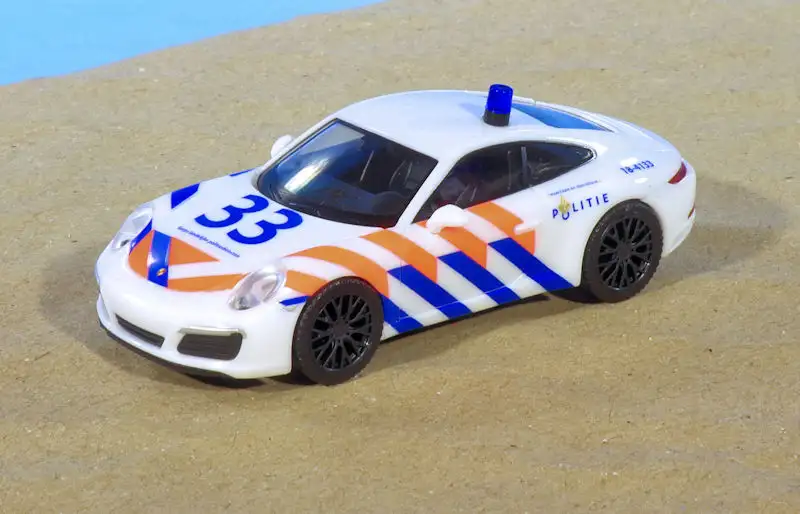 INT.Herpa 87.Politie Porsche 4S(1)