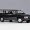 118 Minichamps Volvo 740 GL Estate (1986)