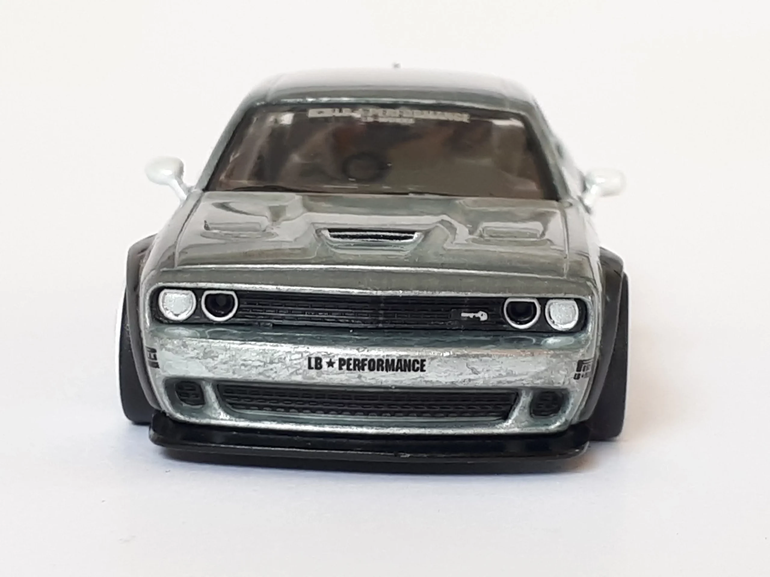 1;64 Tarmac Works Dodge Challenger SRT Hellcat 3 1;64 Tarmac Works Dodge Challenger SRT Hellcat 3