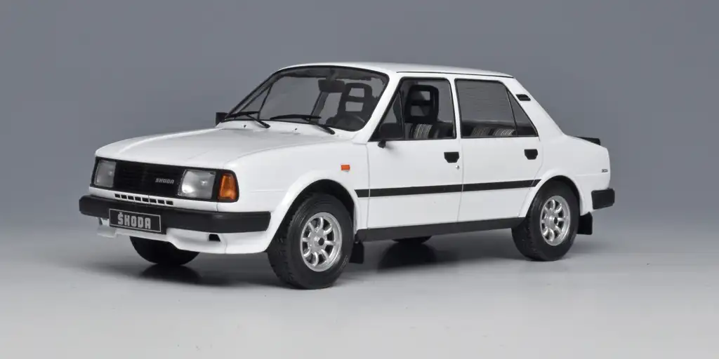 18ixo Skoda 130L + LR 1988 4 18ixo Skoda 130L + LR 1988 4