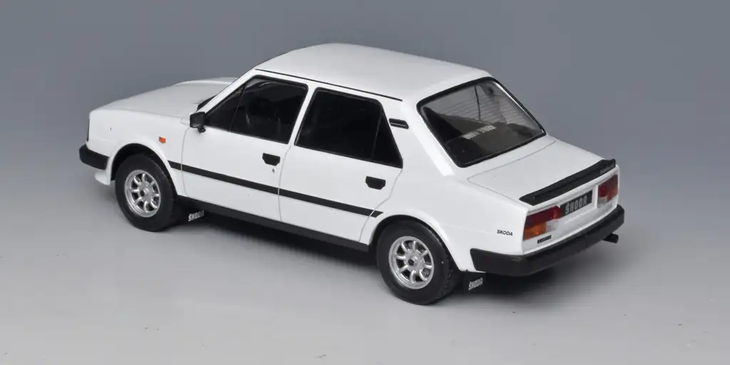 18ixo Skoda 130L + LR 1988 5 18ixo Skoda 130L + LR 1988 5