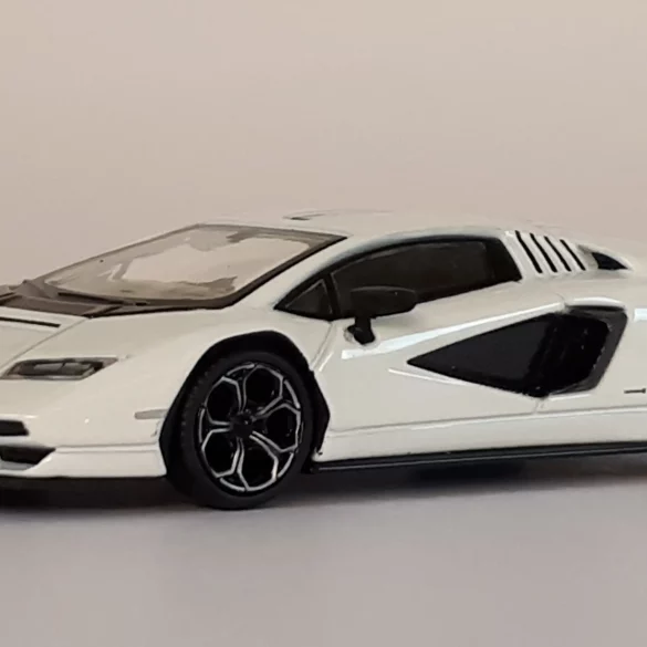 1;64 Mini GT Lamborghini Countach LPI 800 4 1