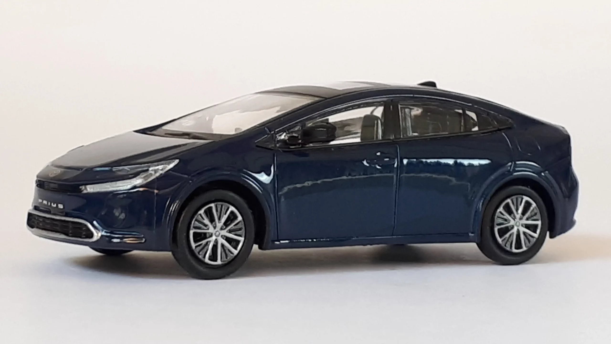 1;64 Para64 Toyota Prius 1 1;64 Para64 Toyota Prius 1