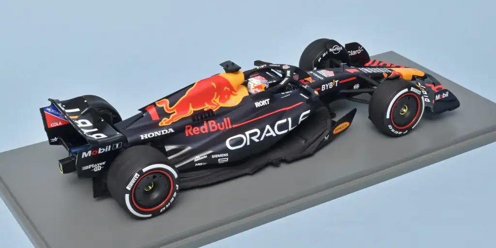 18spark Red Bull RB19 GP Bahrain 2023 Verstappen 2 18spark Red Bull RB19 GP Bahrain 2023 Verstappen 2