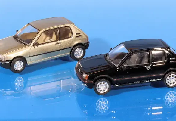 INT.PCX87.Peugeot 205(1)