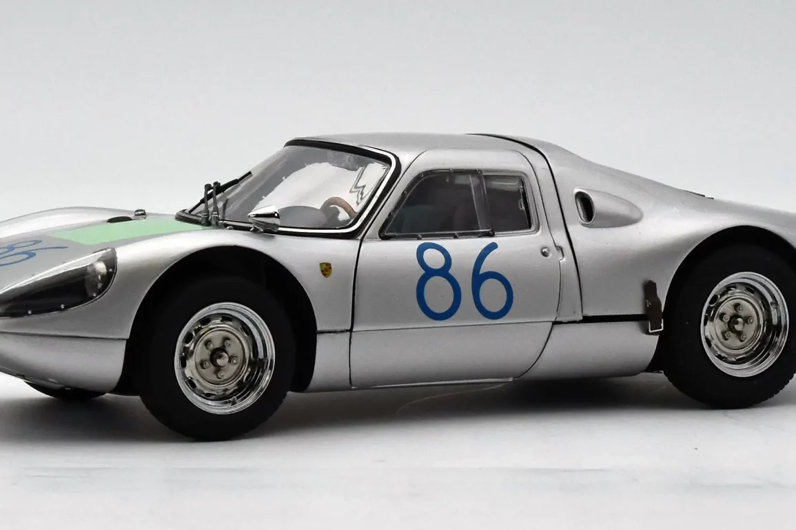 01 18CMC Porsche 904 Carrera GTS