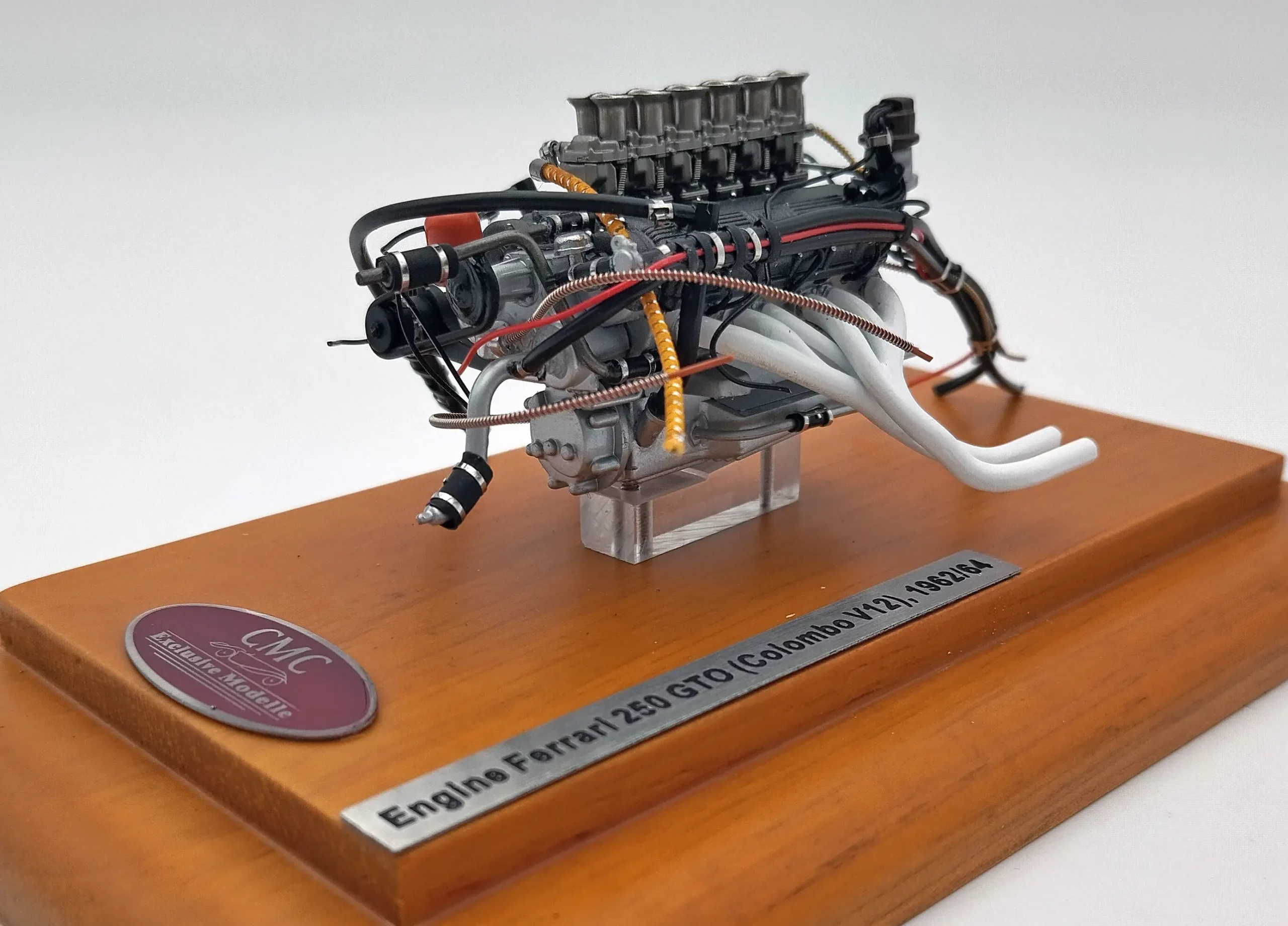 05 18cmc Ferrari 250 GTO motor 05 18cmc Ferrari 250 GTO motor