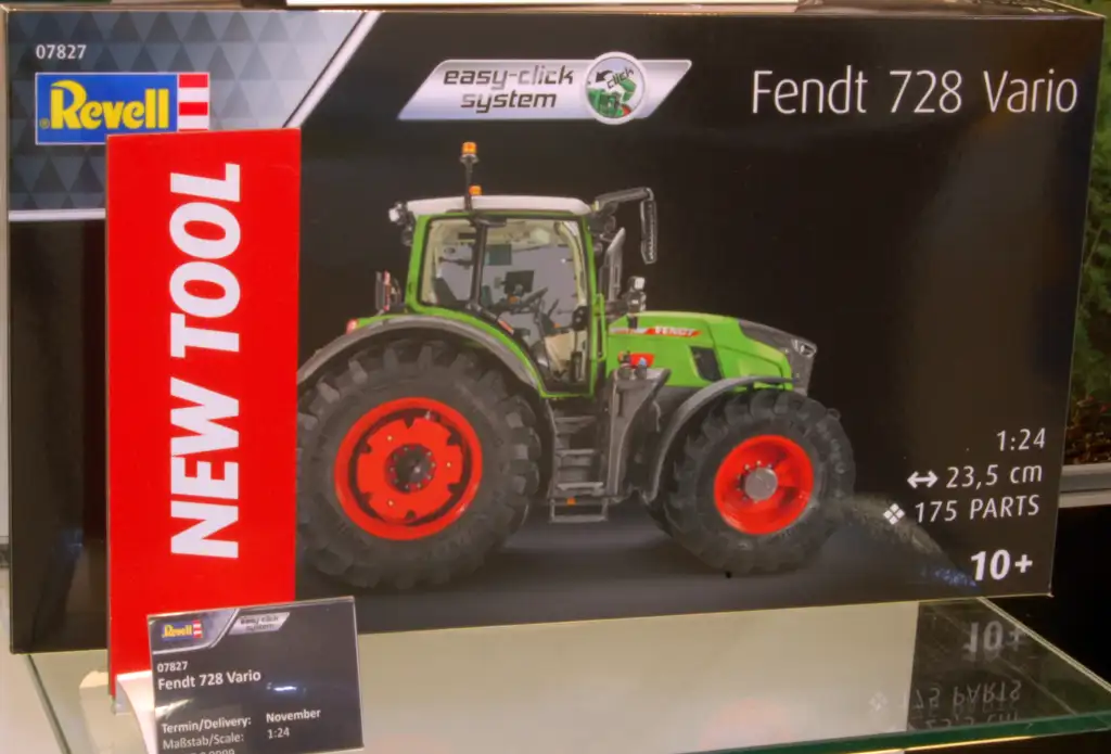 124 Revell Fendt 728 Vario 124 Revell Fendt 728 Vario