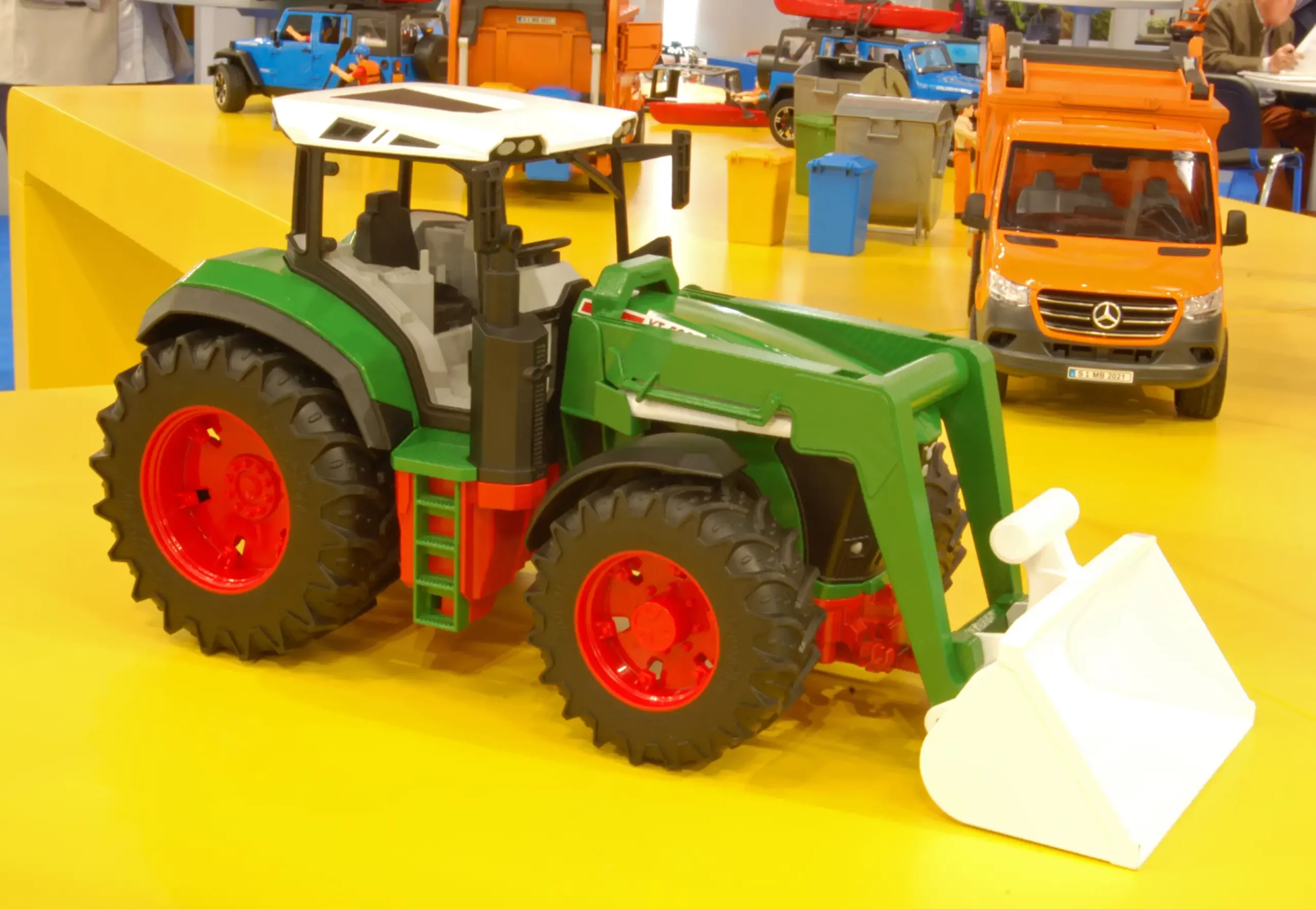 16Bruder John Deere XT5000 Roadmax 16Bruder John Deere XT5000 Roadmax