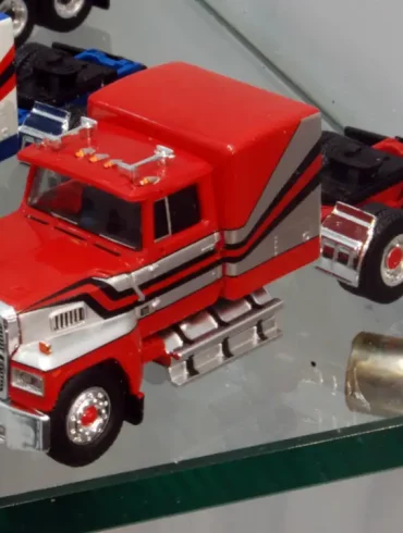 187 Brekina Ford LTL9000