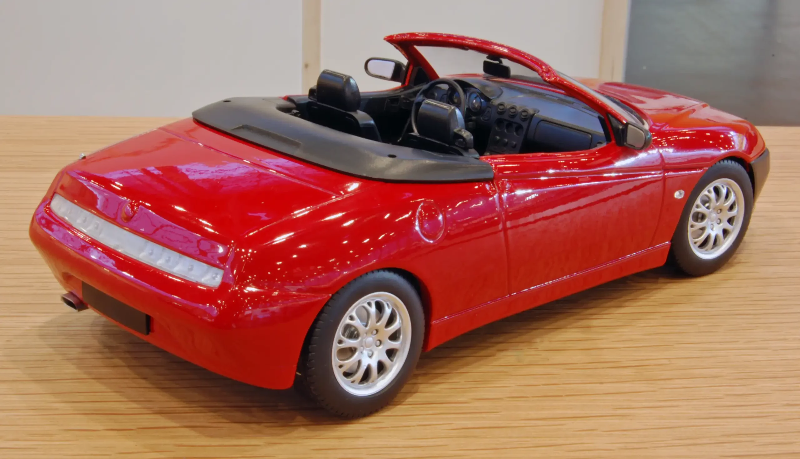 18Norev Alfa Romeo Spider 18Norev Alfa Romeo Spider
