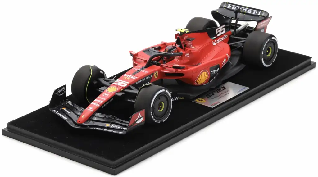 18Looksmart Ferrari SF23 2023 Sainz Bahrein 1