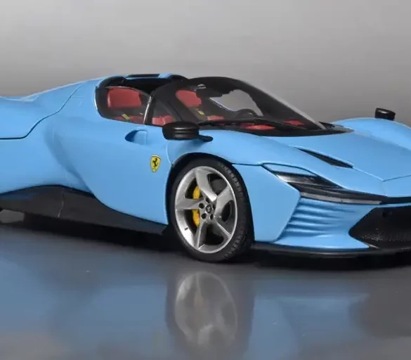 18Bburago Ferrari Daytona SP3 2021 1