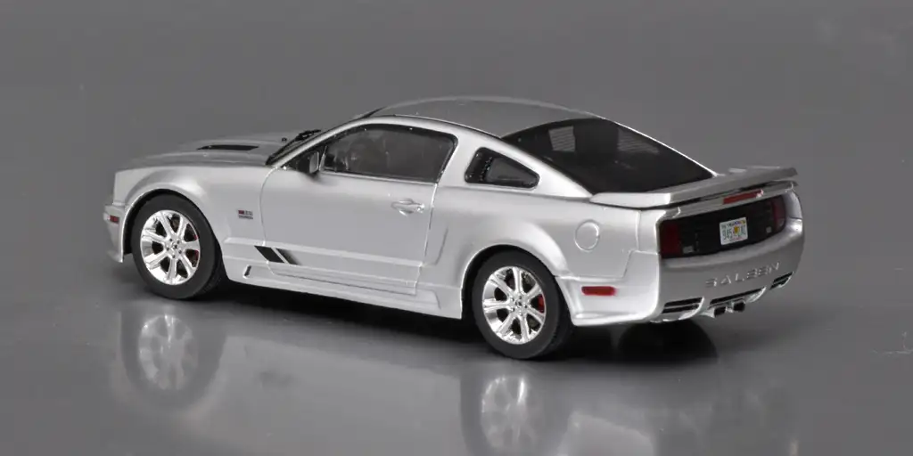 43ixo Ford Mustang Saleen S281 2005 2 43ixo Ford Mustang Saleen S281 2005 2