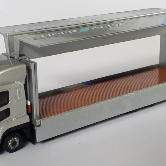 1;64 Tarmac Works Mitsubishi Fuso Super Great 4