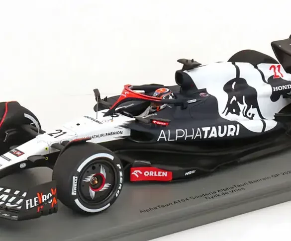 18Spark Alpha Tauri AT04 Bahrain 2023 Nick de Vries 1