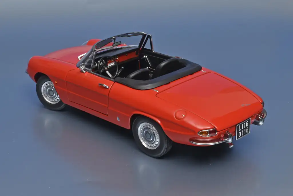 18TMC Alfa Romeo 1600 Duetto Spider 1966 2 18TMC Alfa Romeo 1600 Duetto Spider 1966 2