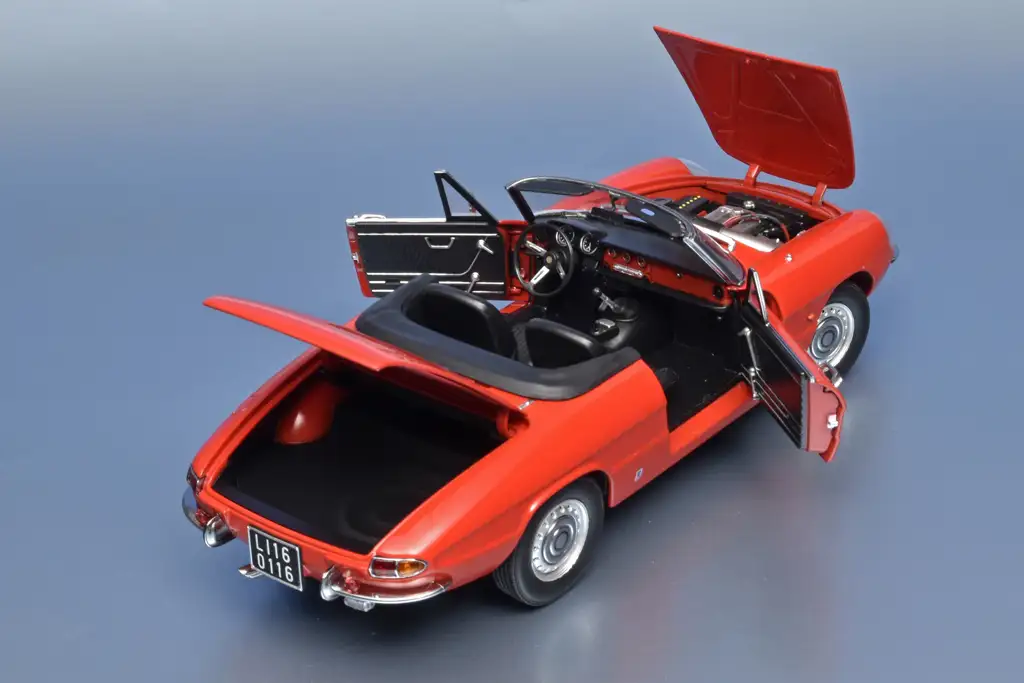 18TMC Alfa Romeo 1600 Duetto Spider 1966 3 18TMC Alfa Romeo 1600 Duetto Spider 1966 3