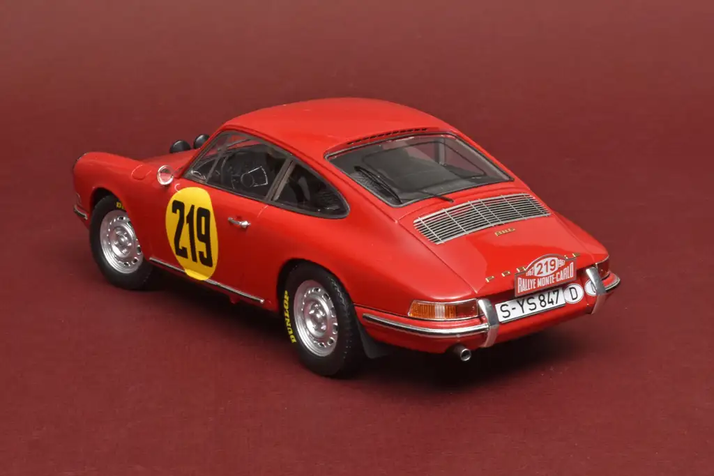 18matrix Porsche 911 RMC 1967 2 18matrix Porsche 911 RMC 1967 2