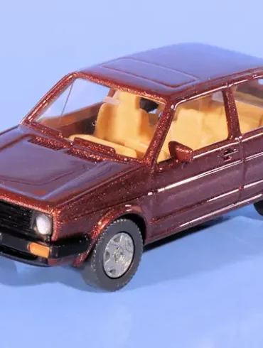 INT.Wiking 87.VW Golf II Bruin(1)