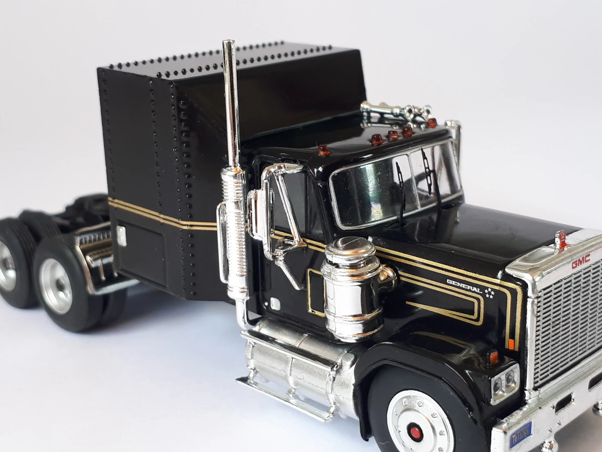 1;64 Ixo GMC General 6 1;64 Ixo GMC General 6