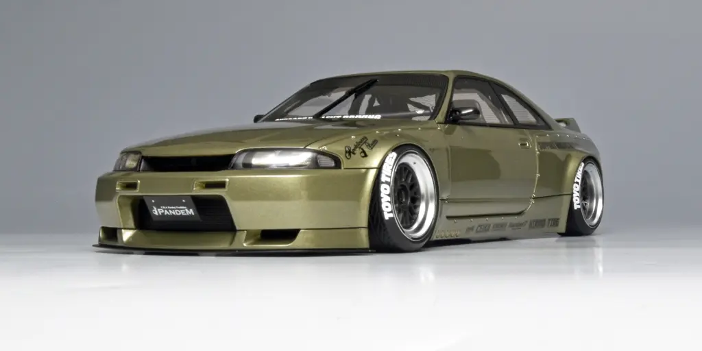 18Ignition Models PandeNissan GT R Skyline BCNR33 1 18Ignition Models PandeNissan GT R Skyline BCNR33 1