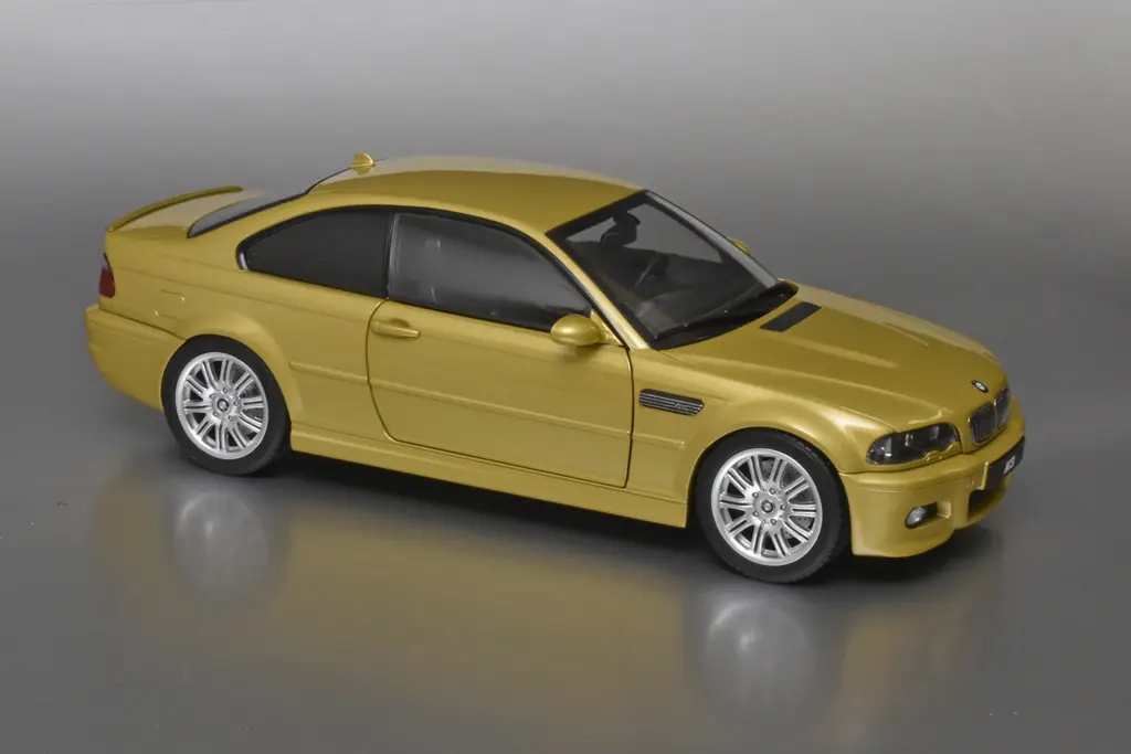 18norev BMW M3 E46 2000 1