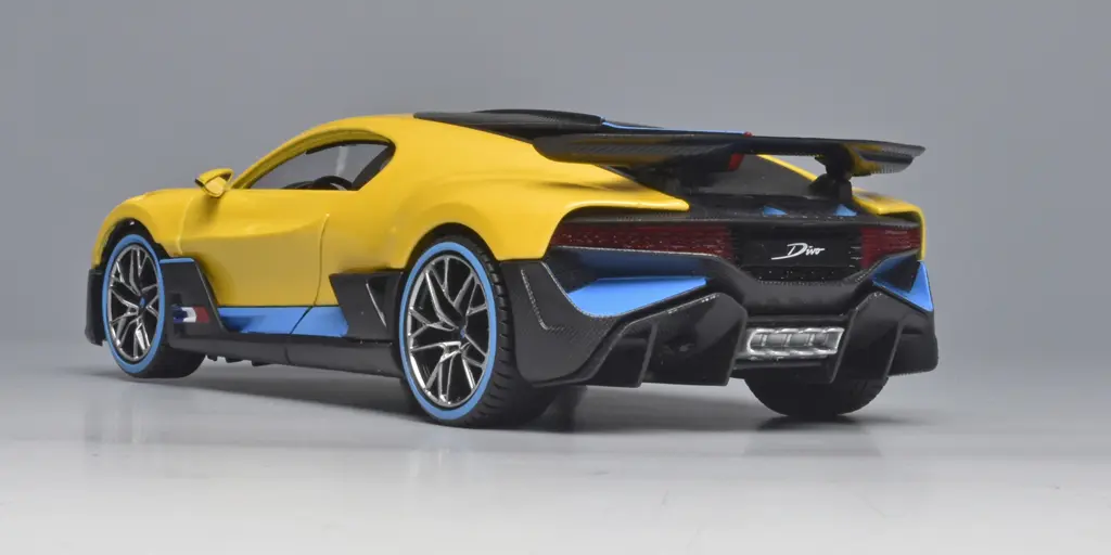 24maisto Bugatti Divo 2024 3 24maisto Bugatti Divo 2024 3