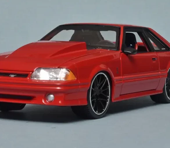 24maisto Ford Mustang SVT Cobra 1993 1