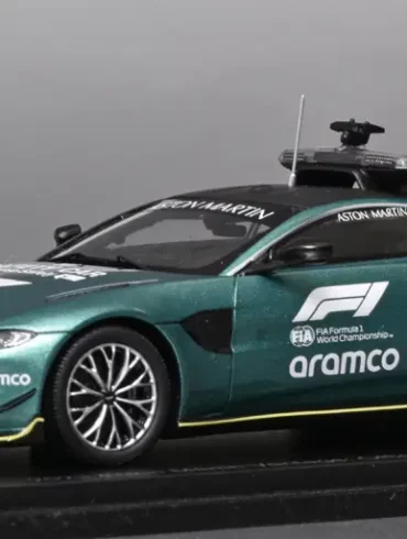 43spark Aston Martin Vantage F1 Safety Car 2023 1