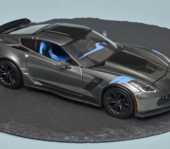 24maisto Chevrolet Corvette Grand Sport 2017 1