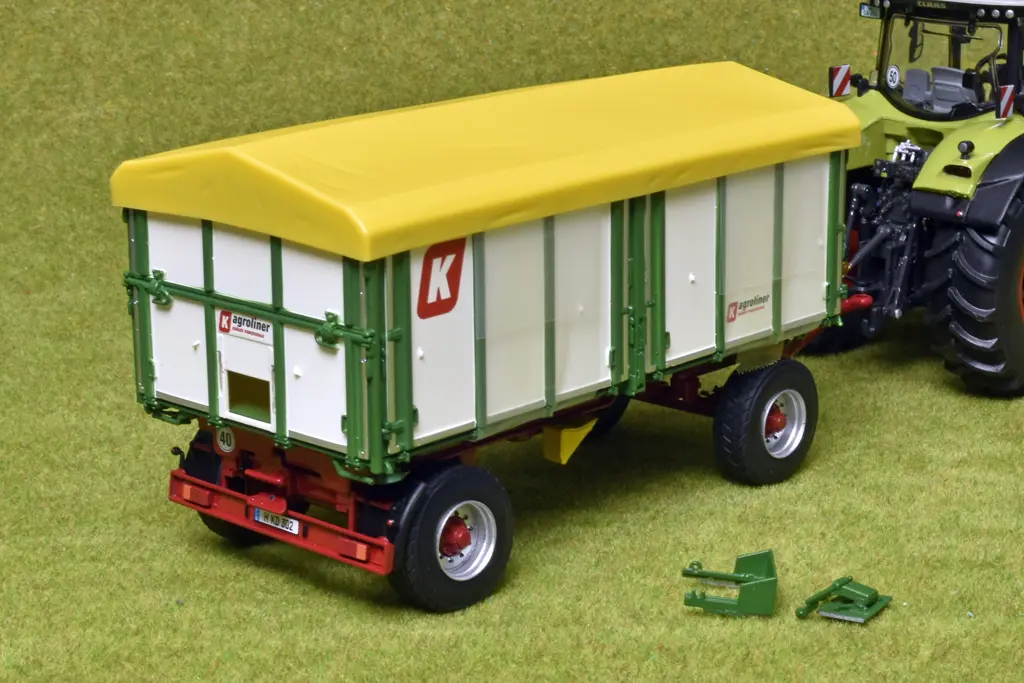 32wiking Kröger HKD 2as 3zijden kiepaanhanger 2 32wiking Kröger HKD 2as 3zijden kiepaanhanger 2