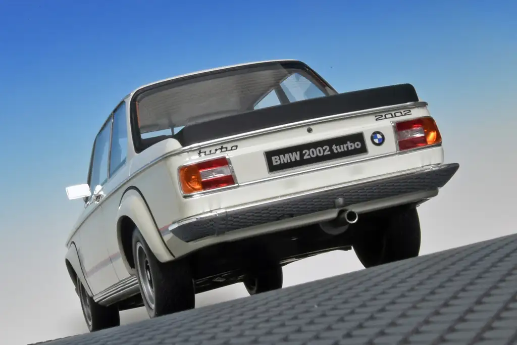 12OttOm BMW 2002 Turbo E20 1974 2 12OttOm BMW 2002 Turbo E20 1974 2