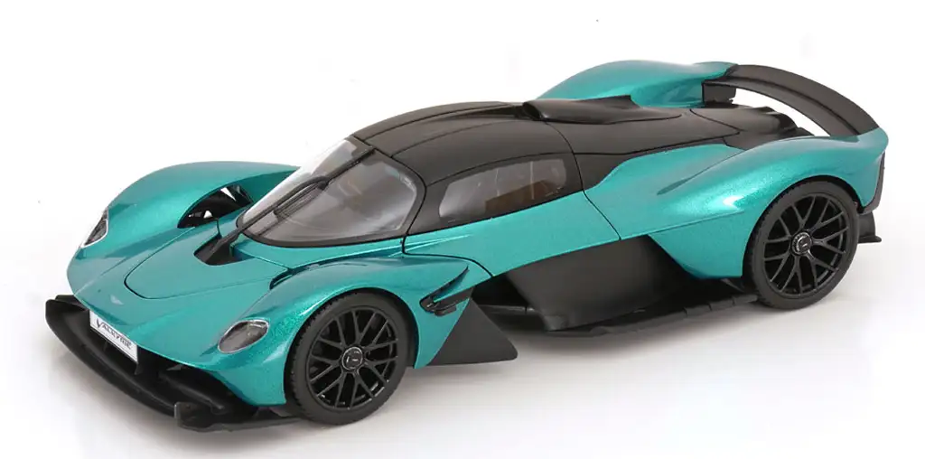 18maisto AM Valkyrie 2022 1