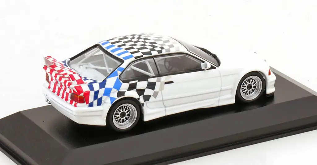43maxichamps BMW M3 GTR E36 1993 2 43maxichamps BMW M3 GTR E36 1993 2