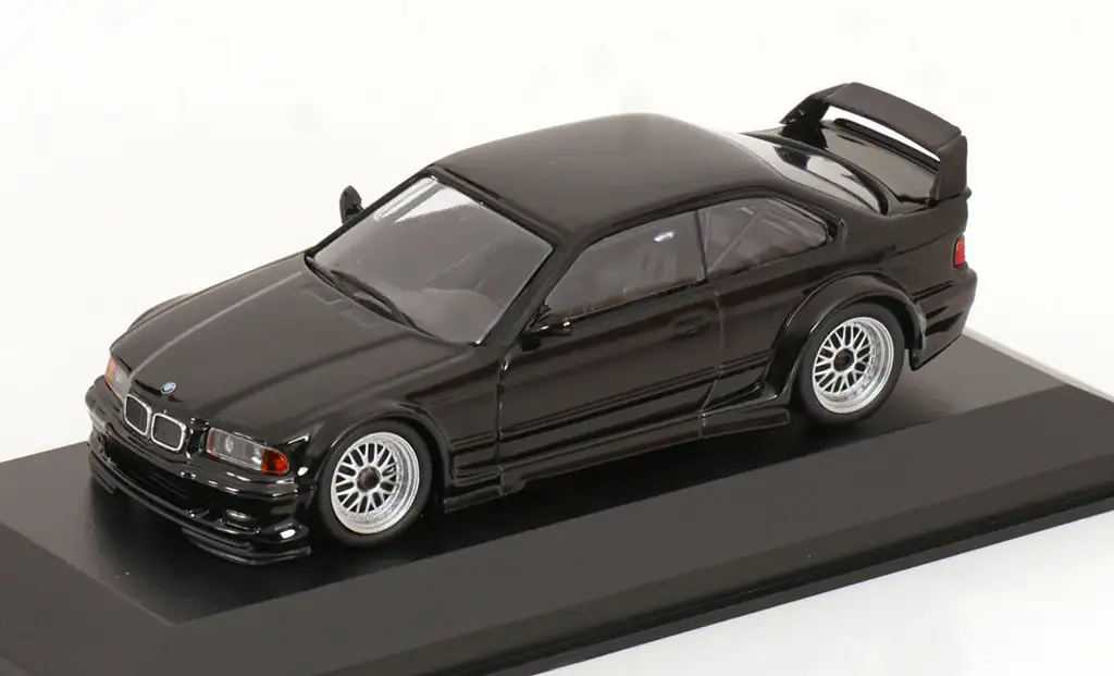 43maxichamps BMW M3 GTR E36 1993 3