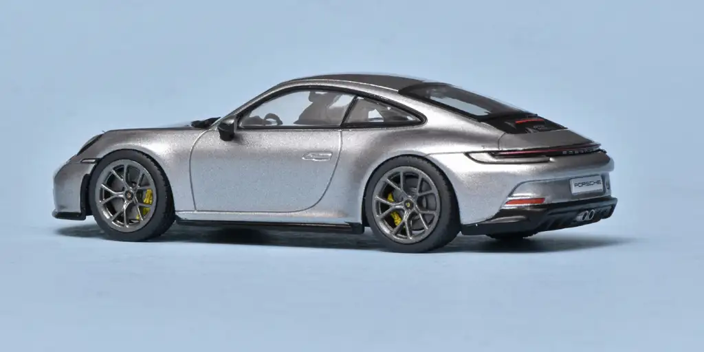 43solido Porsche 911 992 GT3 Touring 2021 2 43solido Porsche 911 992 GT3 Touring 2021 2