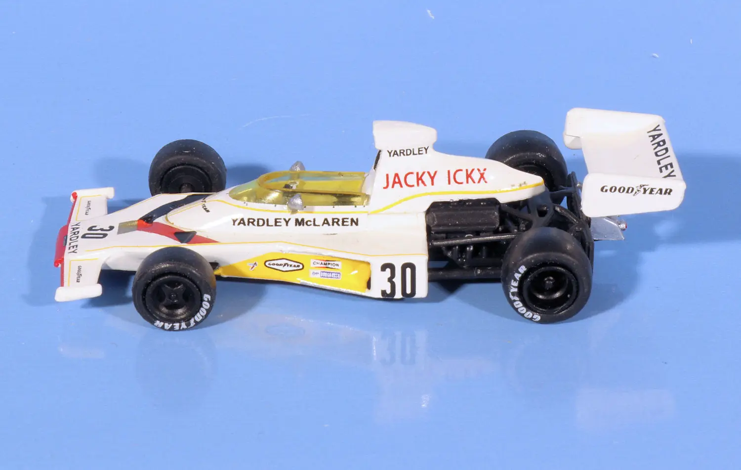 INT.Brekina 87.McLaren M23 Jacky Ickx(1) INT.Brekina 87.McLaren M23 Jacky Ickx(1)