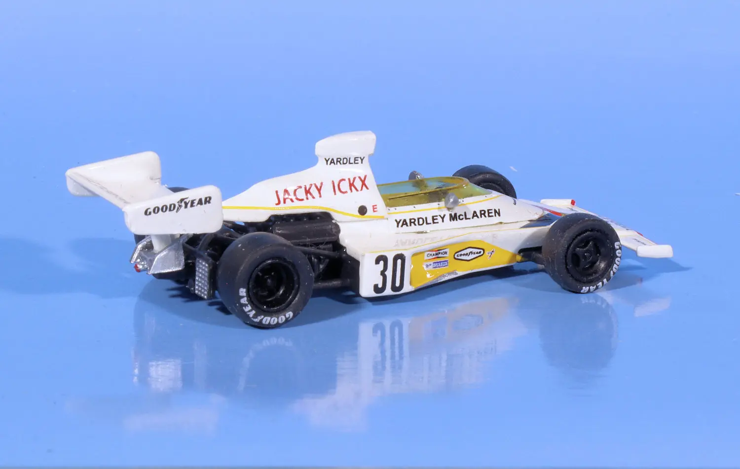 INT.Brekina 87.McLaren M23 Jacky Ickx(3) INT.Brekina 87.McLaren M23 Jacky Ickx(3)