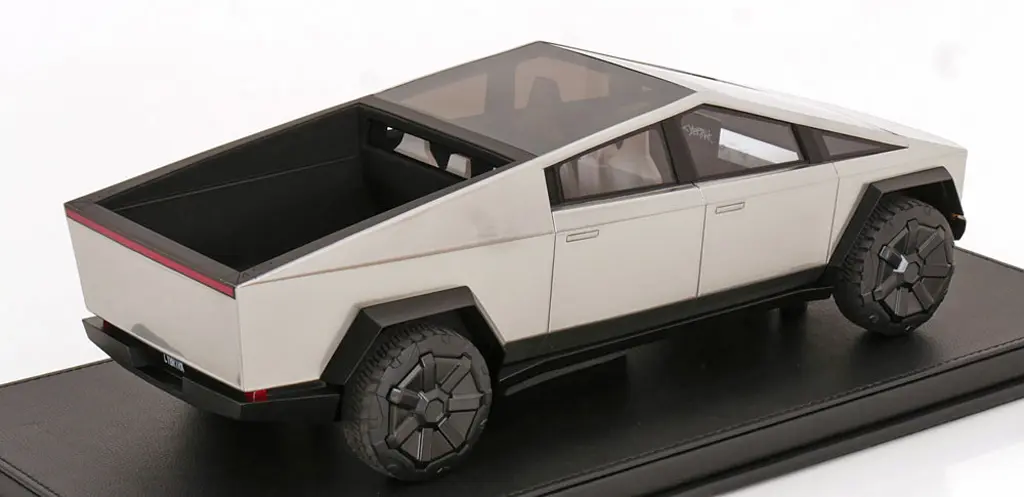 18TopMarques Tesla Cybertruck 2023 3 18TopMarques Tesla Cybertruck 2023 3