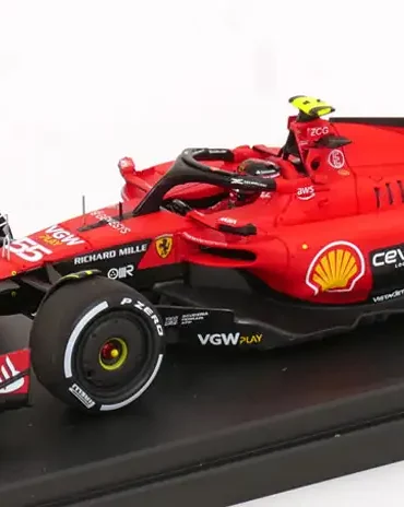 43Looksmart Ferrari SF 23 2023 Sainz Singapore 1