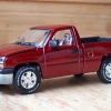 1;64 Auto World Chevrolet Silverado 1
