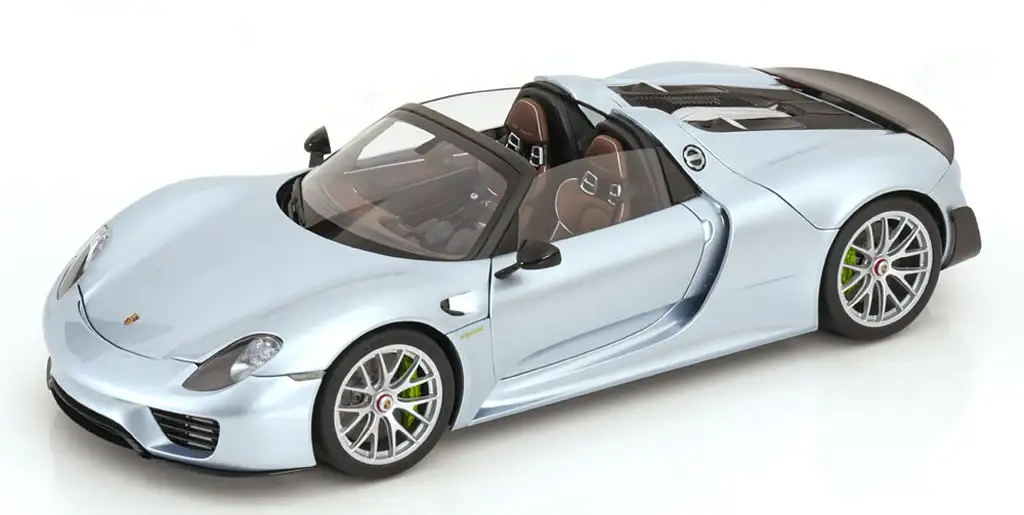 18AA Porsche 918 Spyder 2013 Weissach Package 2013 18AA Porsche 918 Spyder 2013 Weissach Package 2013