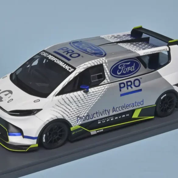 18Schuco Pro.R Ford Transit SuperVan 2022 1